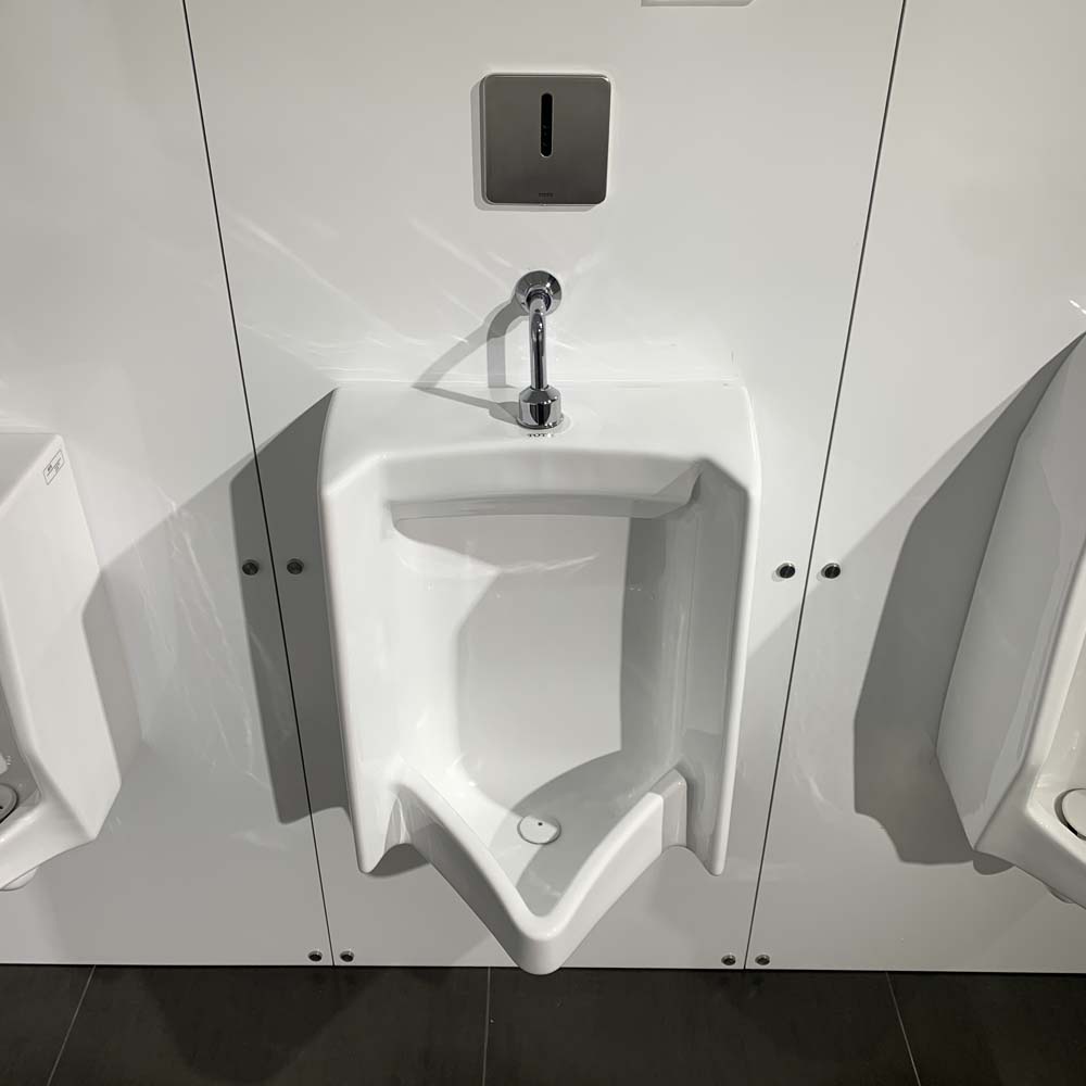 Bồn tiểu nam TOTO UT445H treo tường