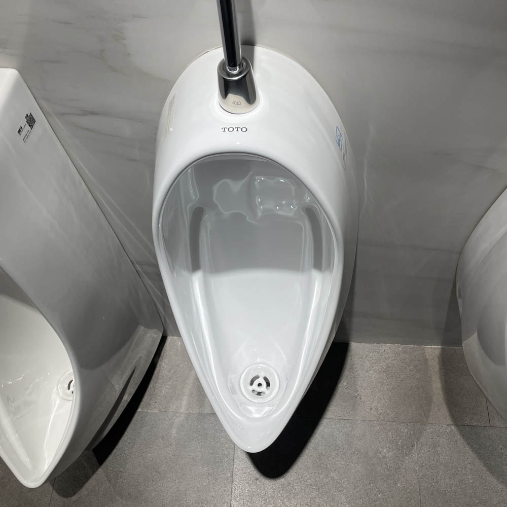 Bồn tiểu nam TOTO UT560T treo tường