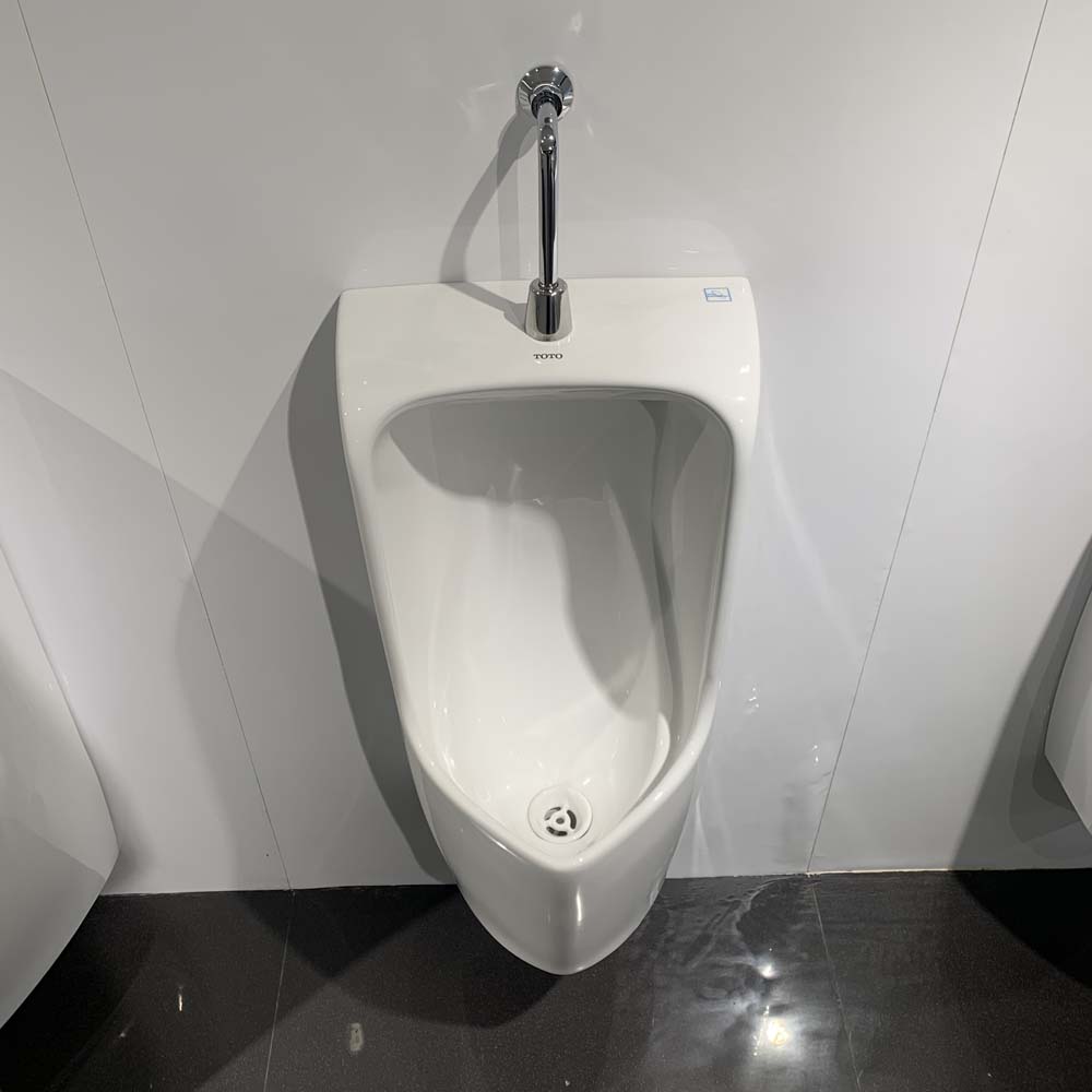 Bồn tiểu nam TOTO UT570T treo tường