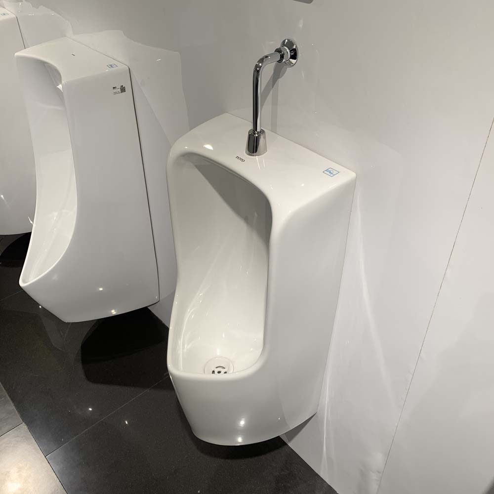 Bồn tiểu nam TOTO UT570T treo tường