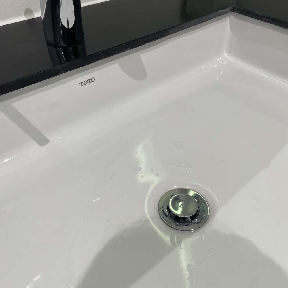 Chậu rửa mặt lavabo âm bàn TOTO LT1515#XW