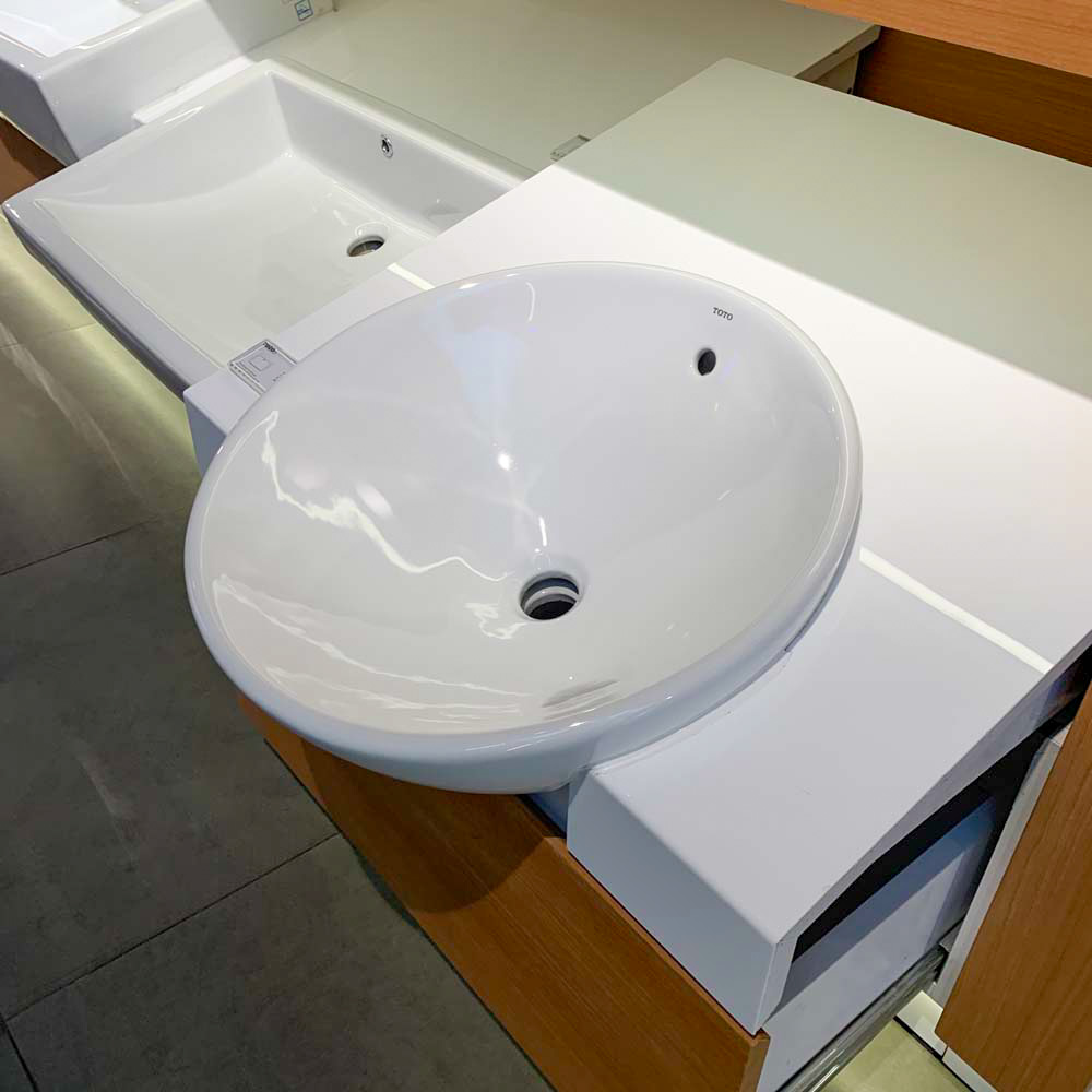 Chậu rửa mặt lavabo bán âm TOTO LT533R