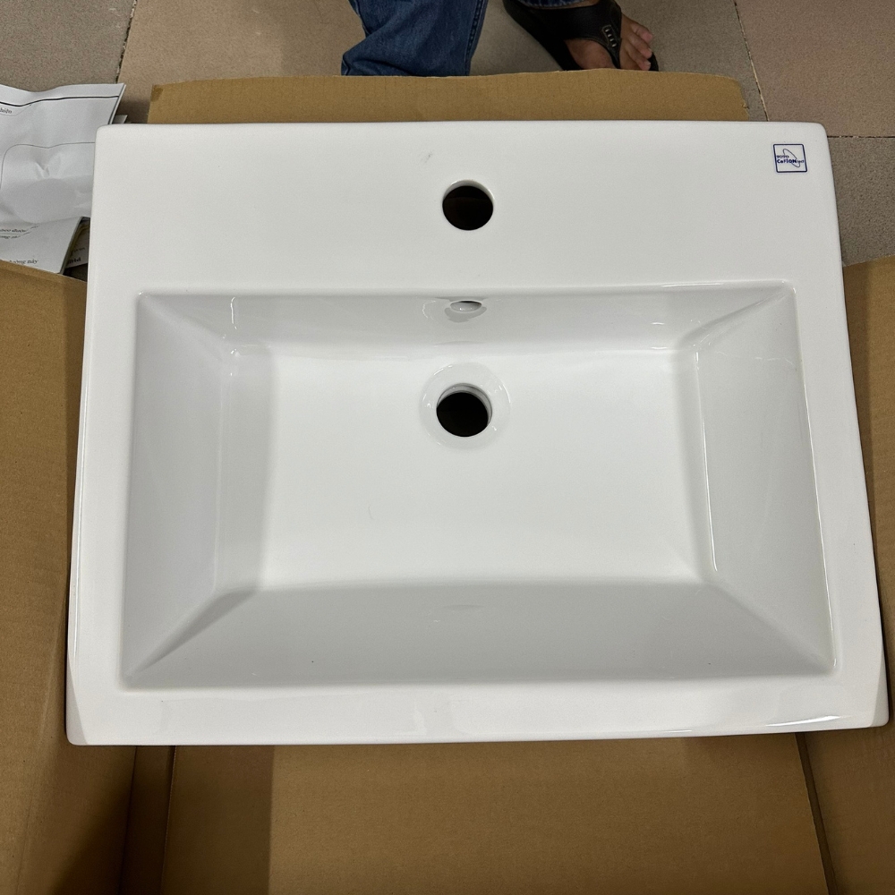 Chậu rửa mặt lavabo bán âm TOTO LT647CS