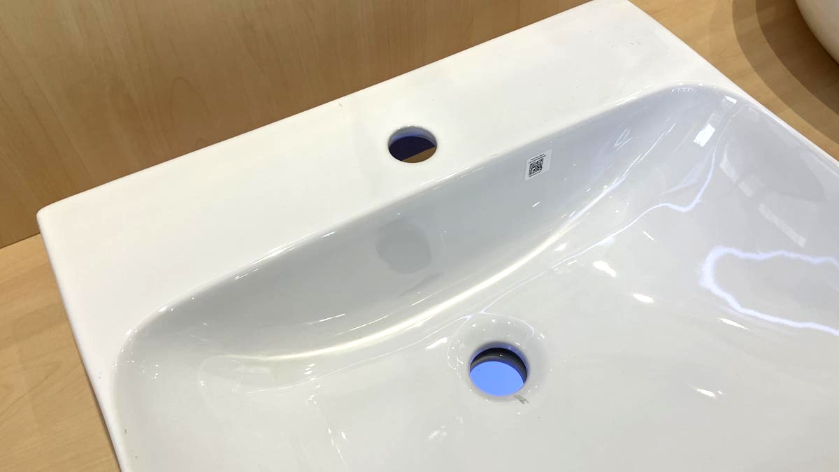 Chậu rửa mặt lavabo bán âm TOTO LW1315CBVN