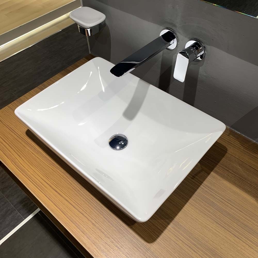 Chậu rửa lavabo đặt bàn TOTO LT1735#XW (LT1735XW) màu trắng bóng