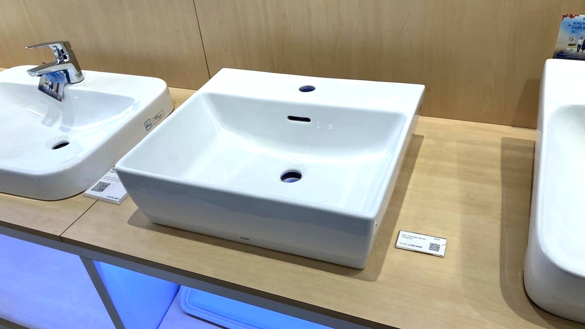 Chậu rửa lavabo đặt bàn TOTO LT328CTR