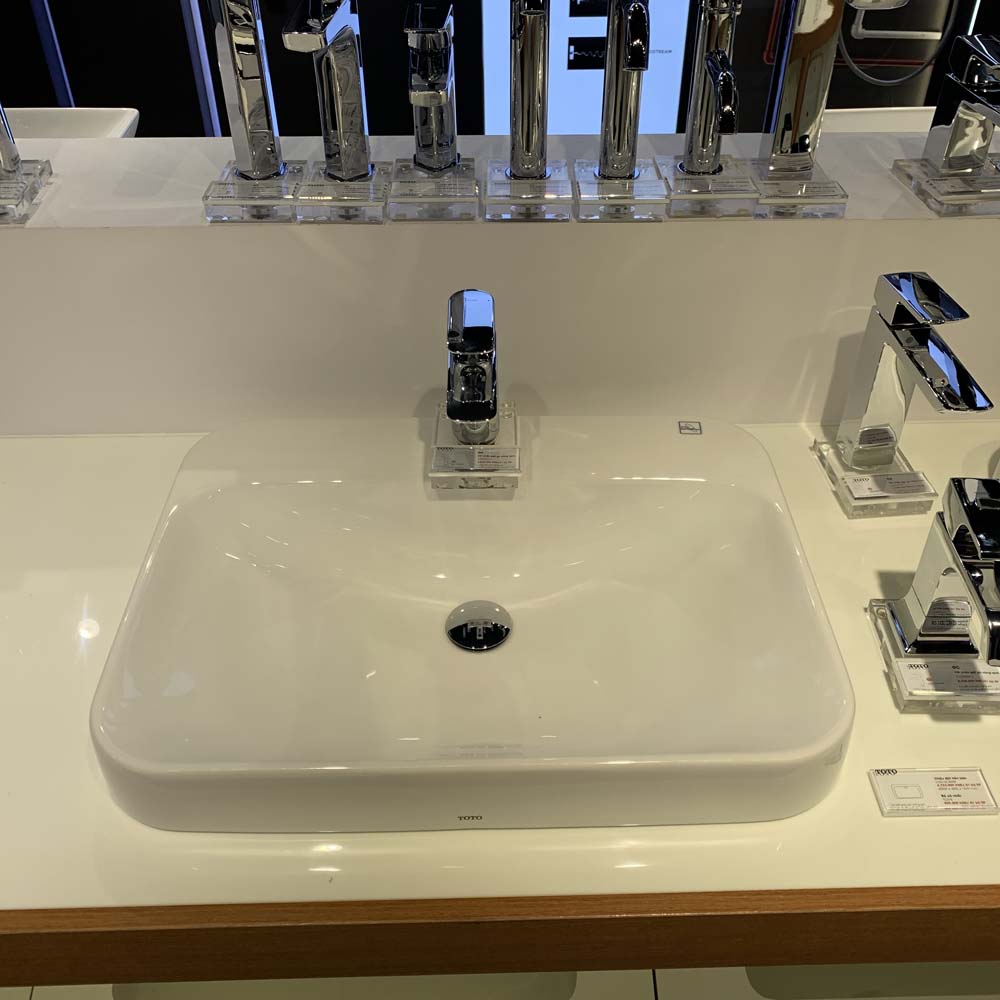 Chậu rửa lavabo đặt bàn TOTO LT5616C