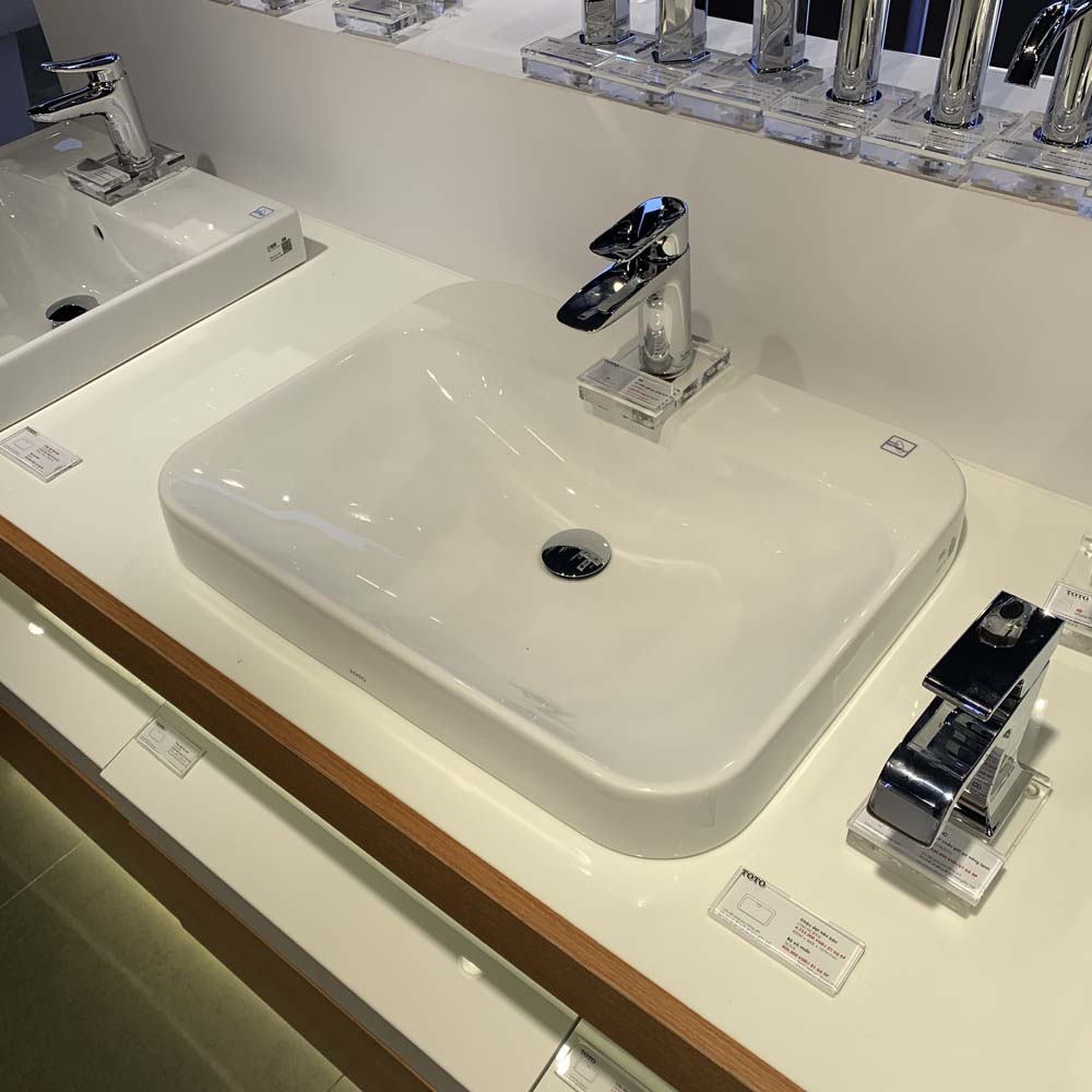 Chậu rửa lavabo đặt bàn TOTO LT5616C