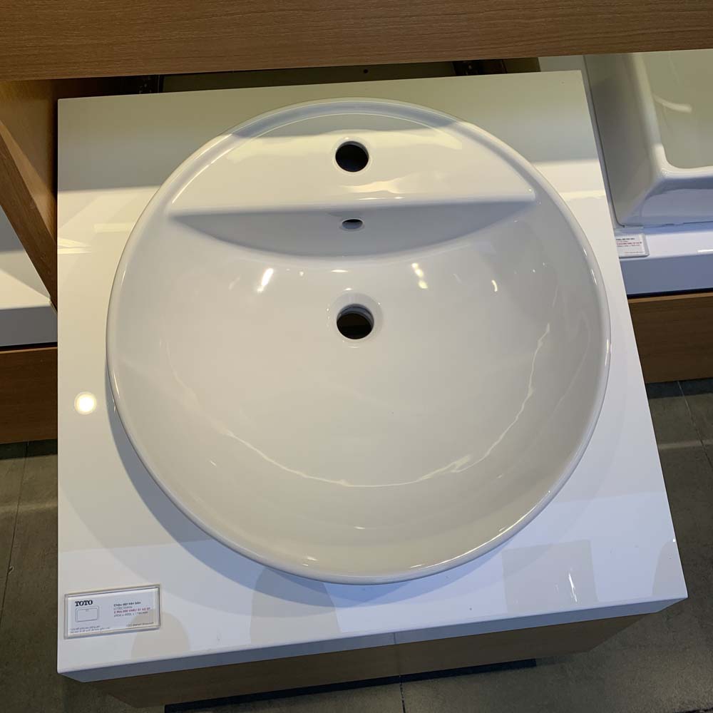 Chậu rửa lavabo đặt bàn TOTO LT700CTR