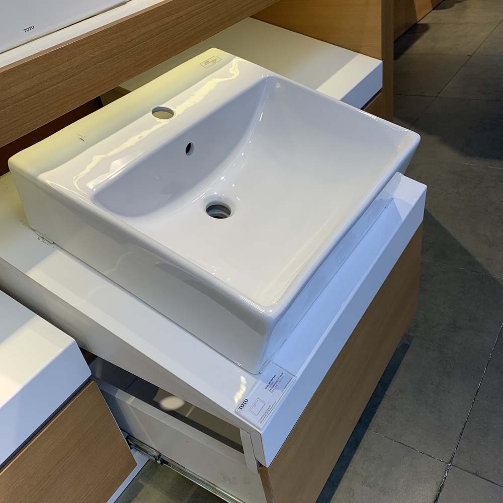 Chậu rửa lavabo đặt bàn TOTO LT710CTR
