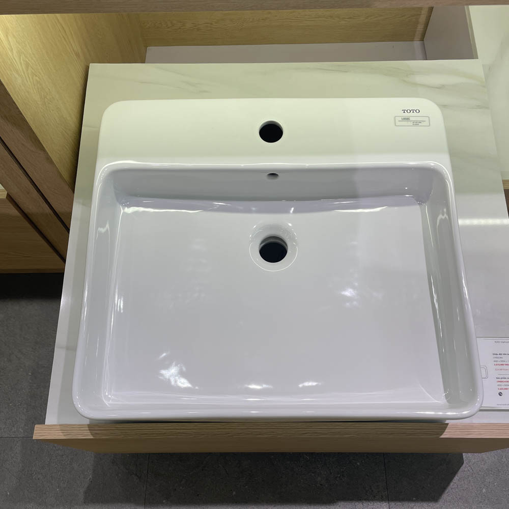Chậu rửa lavabo đặt bàn TOTO LT950C