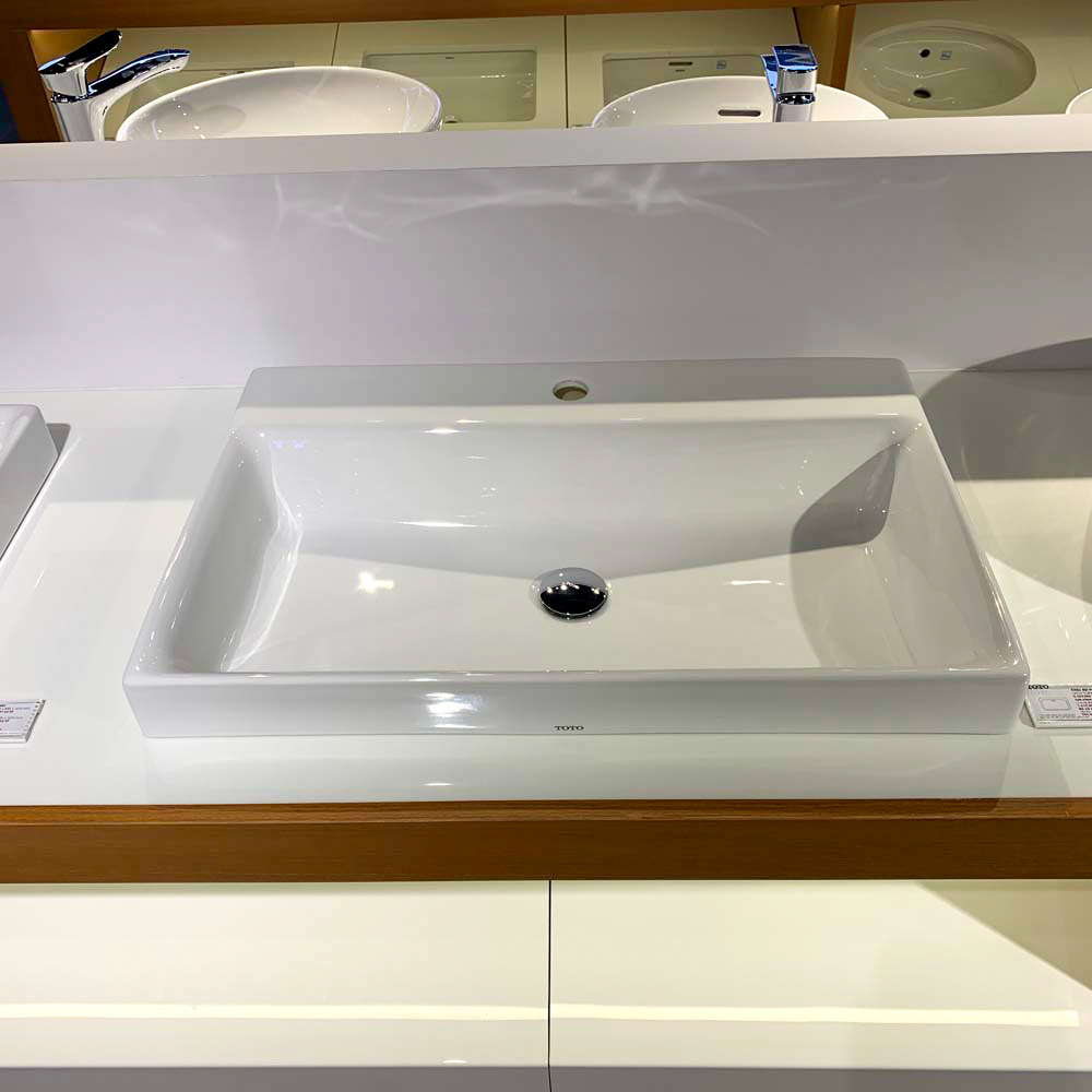 Chậu rửa lavabo đặt bàn TOTO LW1617C
