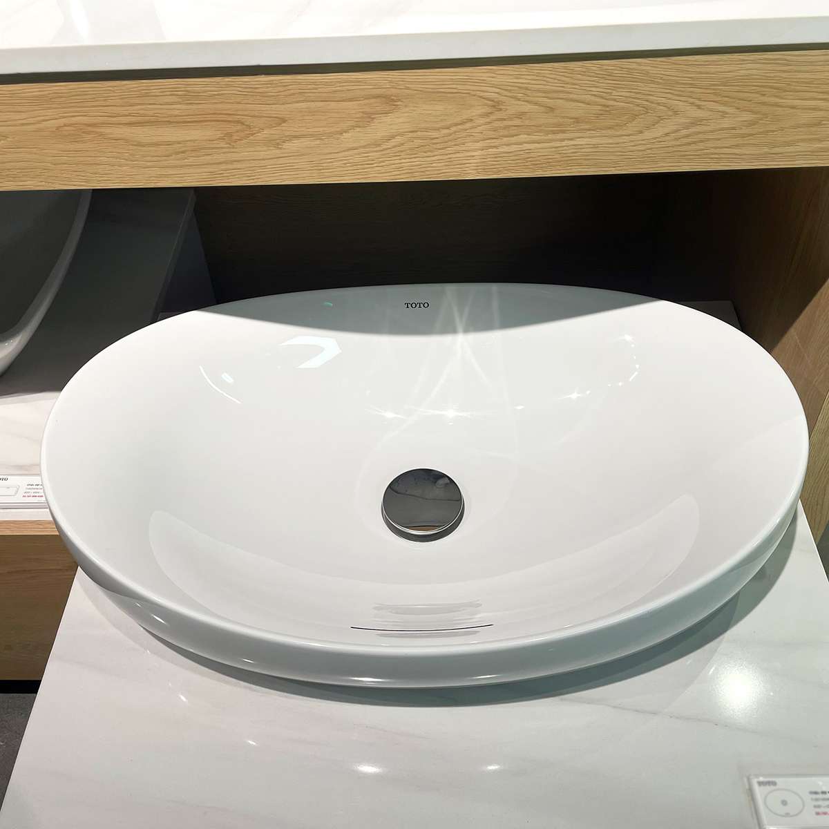 Chậu lavabo đặt bàn Galalato TOTO PJS01WE#GW (PJS01WEGW) trắng bóng