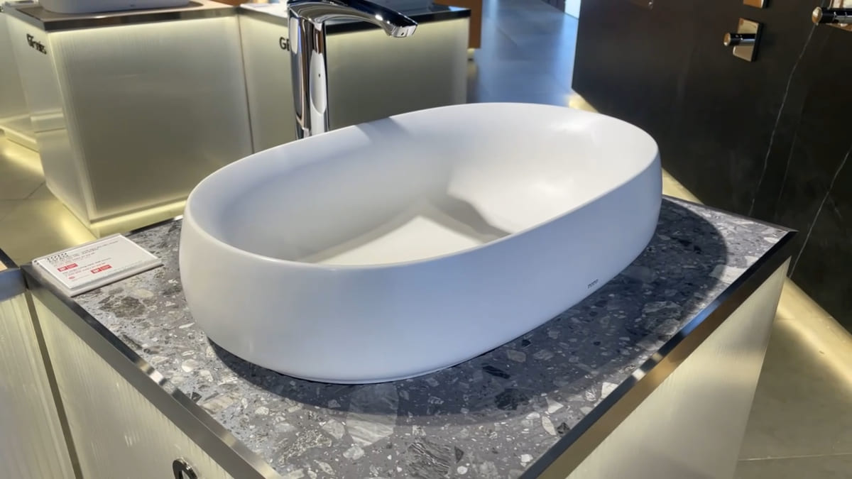 Chậu lavabo đặt bàn Galalato TOTO PJS05WE#MW (PJS05WEMW) trắng mờ