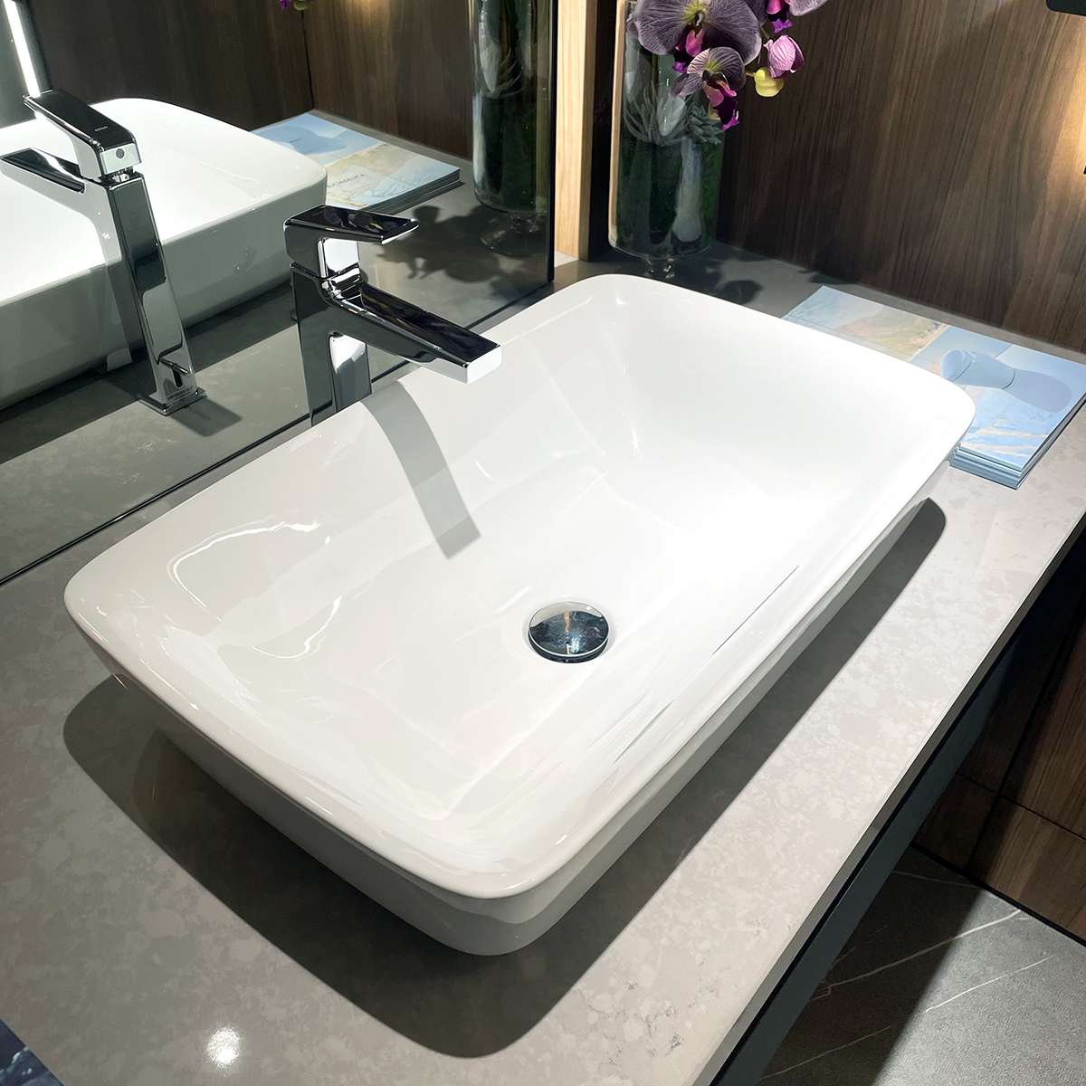 Chậu lavabo đặt bàn Galalato TOTO PJS06WE#GW (PJS06WEGW) trắng bóng