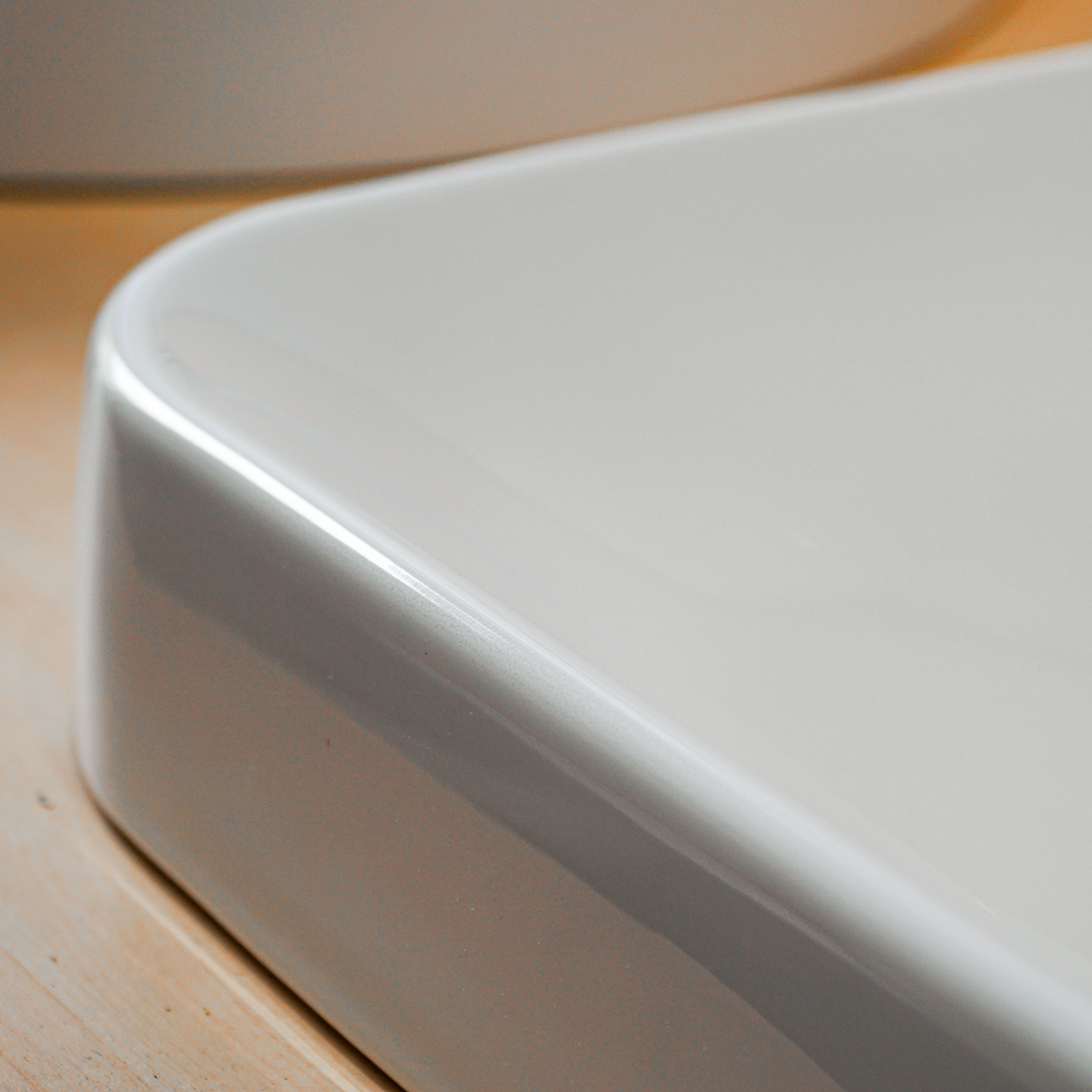 Chậu rửa lavabo đặt bàn TOTO LT5616C