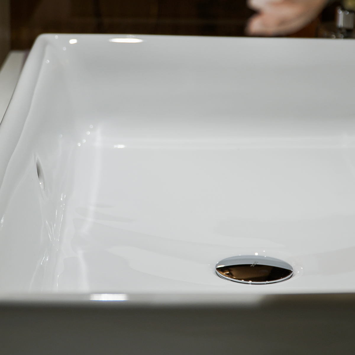 Chậu rửa lavabo đặt bàn TOTO LT1717