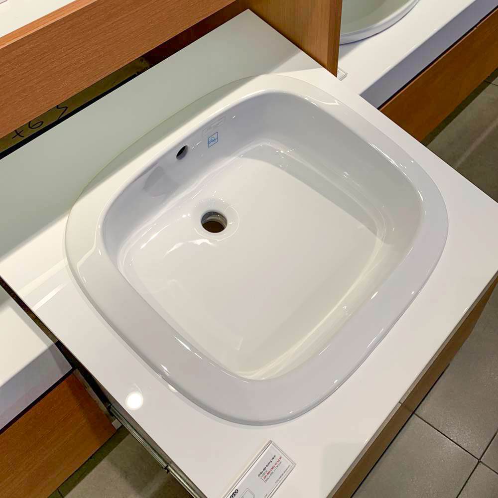 Chậu lavabo dương vành TOTO L763 (LT763)