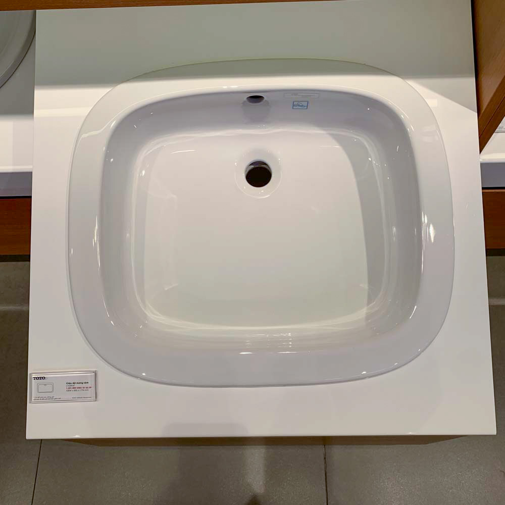 Chậu lavabo dương vành TOTO L763 (LT763)