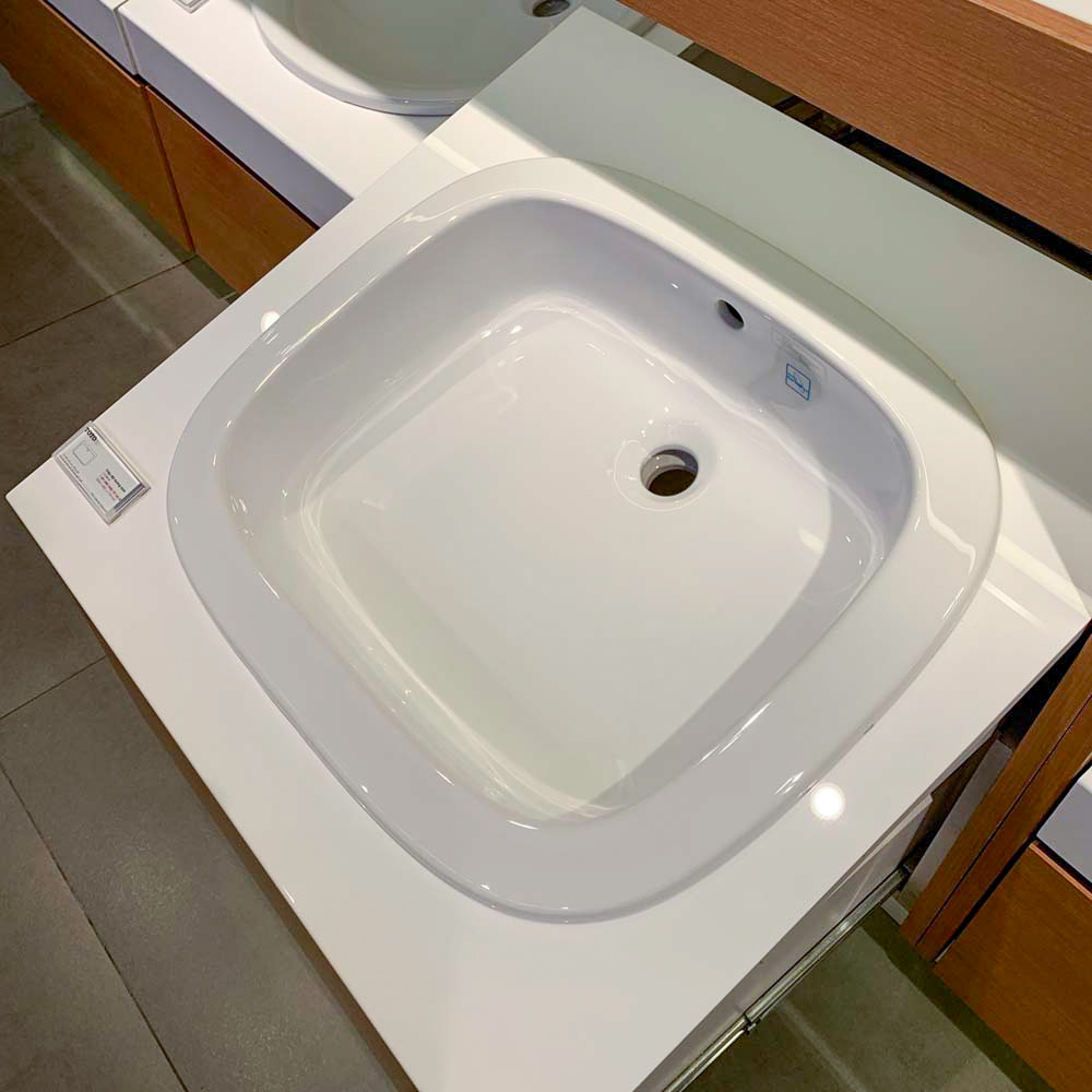 Chậu lavabo dương vành TOTO L763 (LT763)