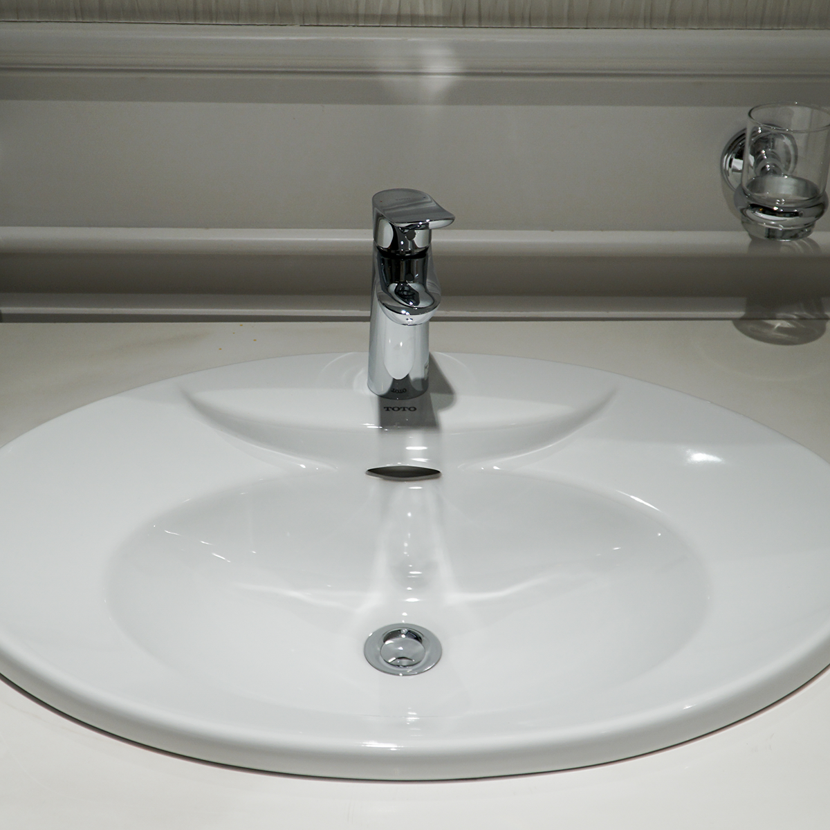 Chậu lavabo dương vành TOTO L909C