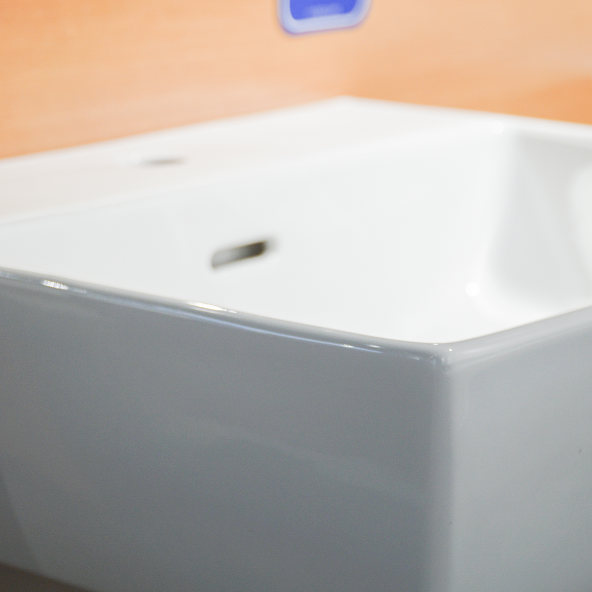 Chậu lavabo treo tường TOTO LT328C