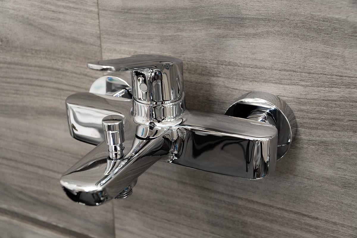 Bộ sen tắm nóng lạnh TOTO TBG03302VA TBW02005A