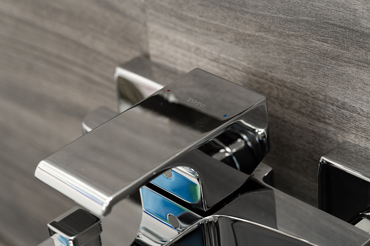 Củ sen tắm nóng lạnh GC Series TOTO TBG08302VA (TBG08302V)