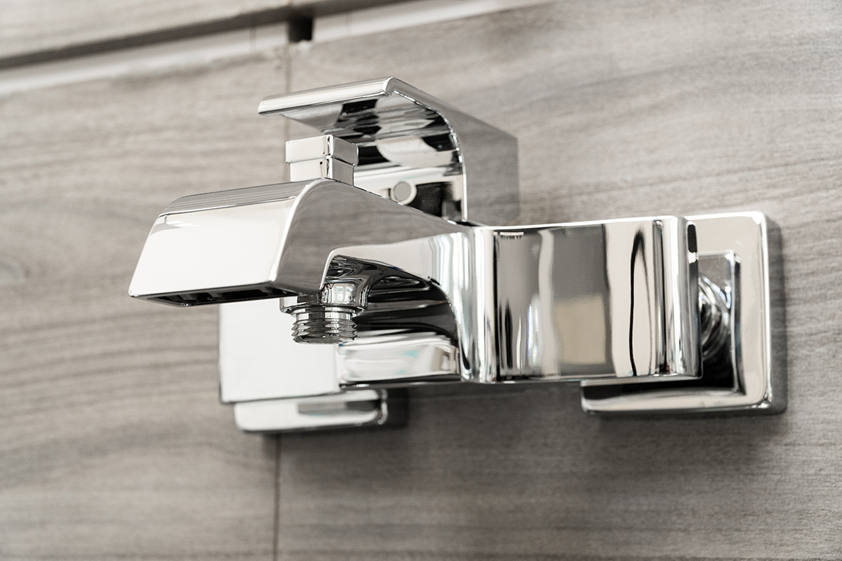 Củ sen tắm nóng lạnh GC Series TOTO TBG08302VA (TBG08302V)