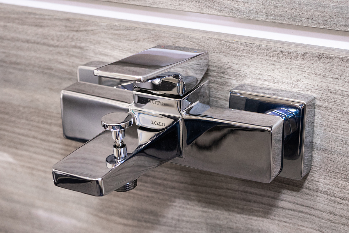 Củ sen tắm nóng lạnh TOTO TVSM110RUR