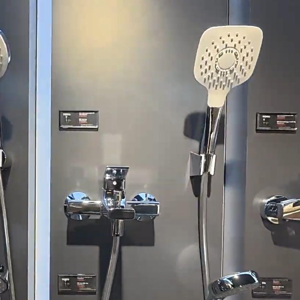 Bộ sen tắm nóng lạnh TOTO TBG10302VA TBW02005A