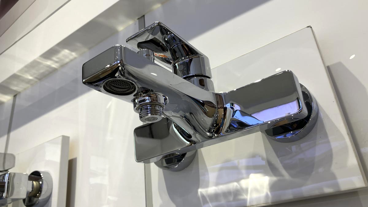 Củ sen tắm nóng lạnh GT Series TOTO TBG13302A