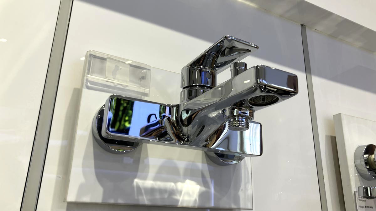 Củ sen tắm nóng lạnh GT Series TOTO TBG13302A