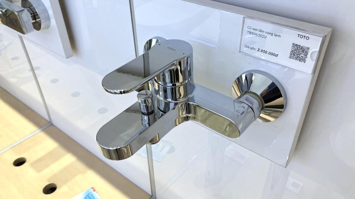 Củ sen tắm nóng lạnh LH Series TOTO TBS06302V