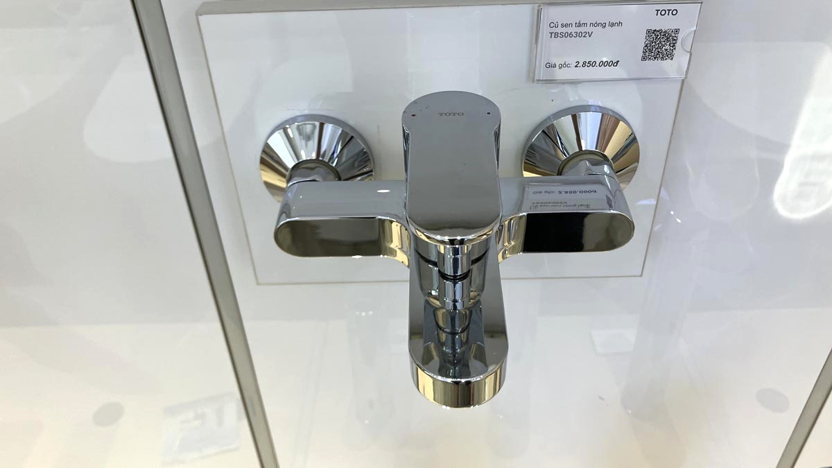 Củ sen tắm nóng lạnh LH Series TOTO TBS06302V