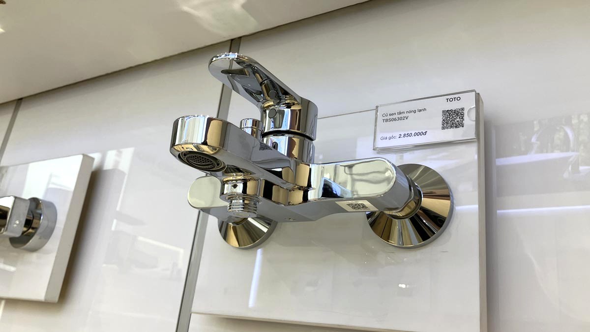 Củ sen tắm nóng lạnh LH Series TOTO TBS06302V