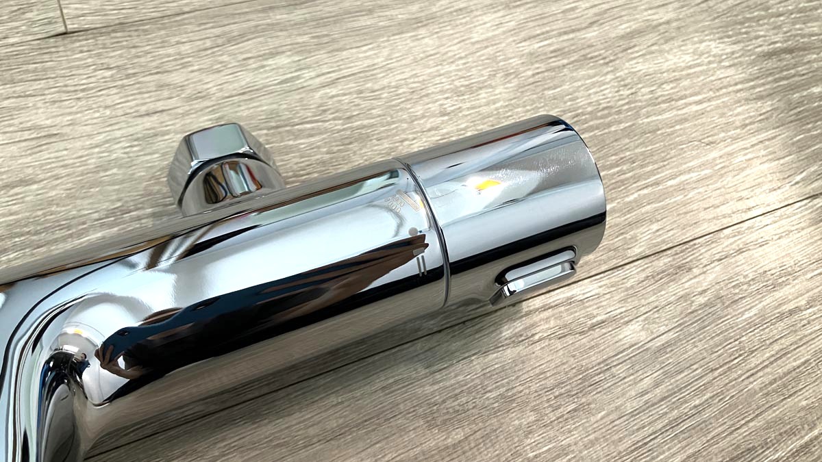 Củ sen tắm nhiệt độ TOTO TBV09400V