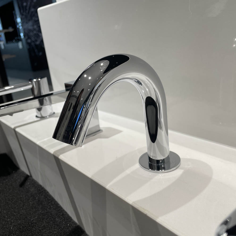 Vòi xịt xà phòng tự động TOTO TLK09001G