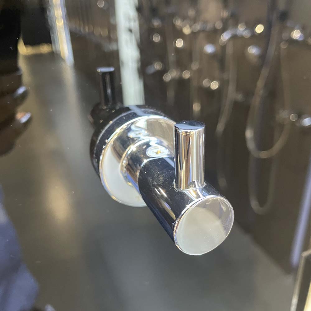 Móc áo L tròn TOTO YRH406V