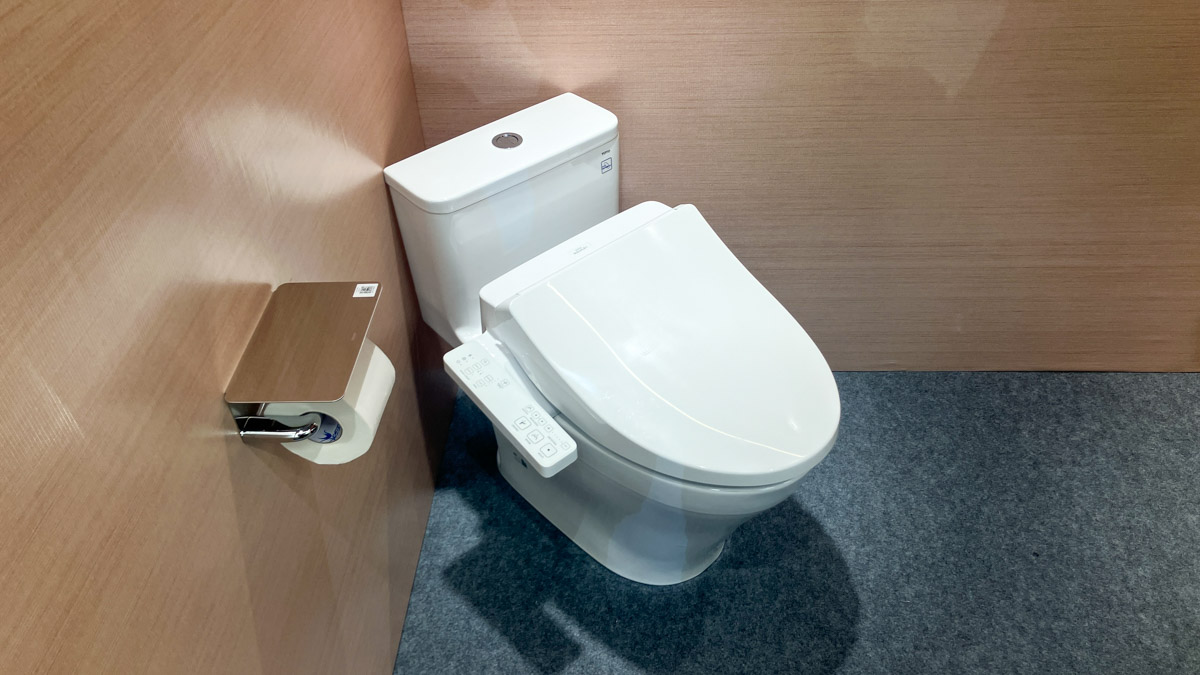 Nắp bồn cầu thông minh TOTO TCF23661GAA (W26) Washlet S1