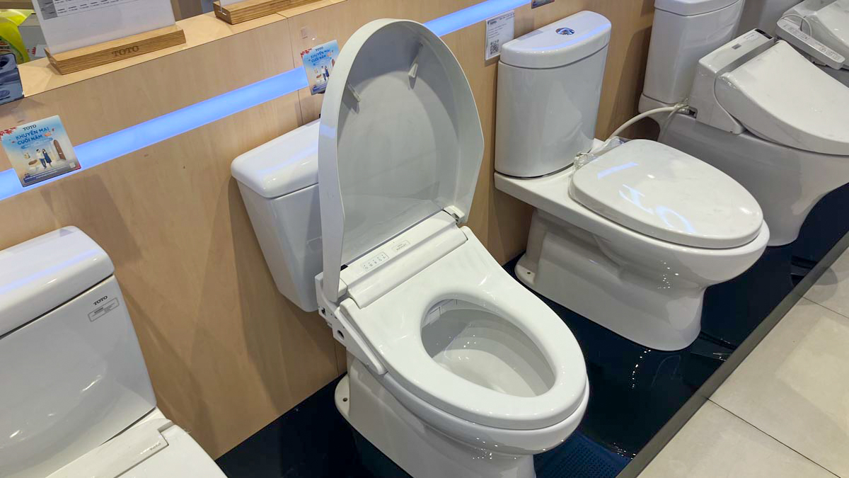 Nắp bồn cầu thông minh Washlet C5 TOTO TCF24410AAA (W14)