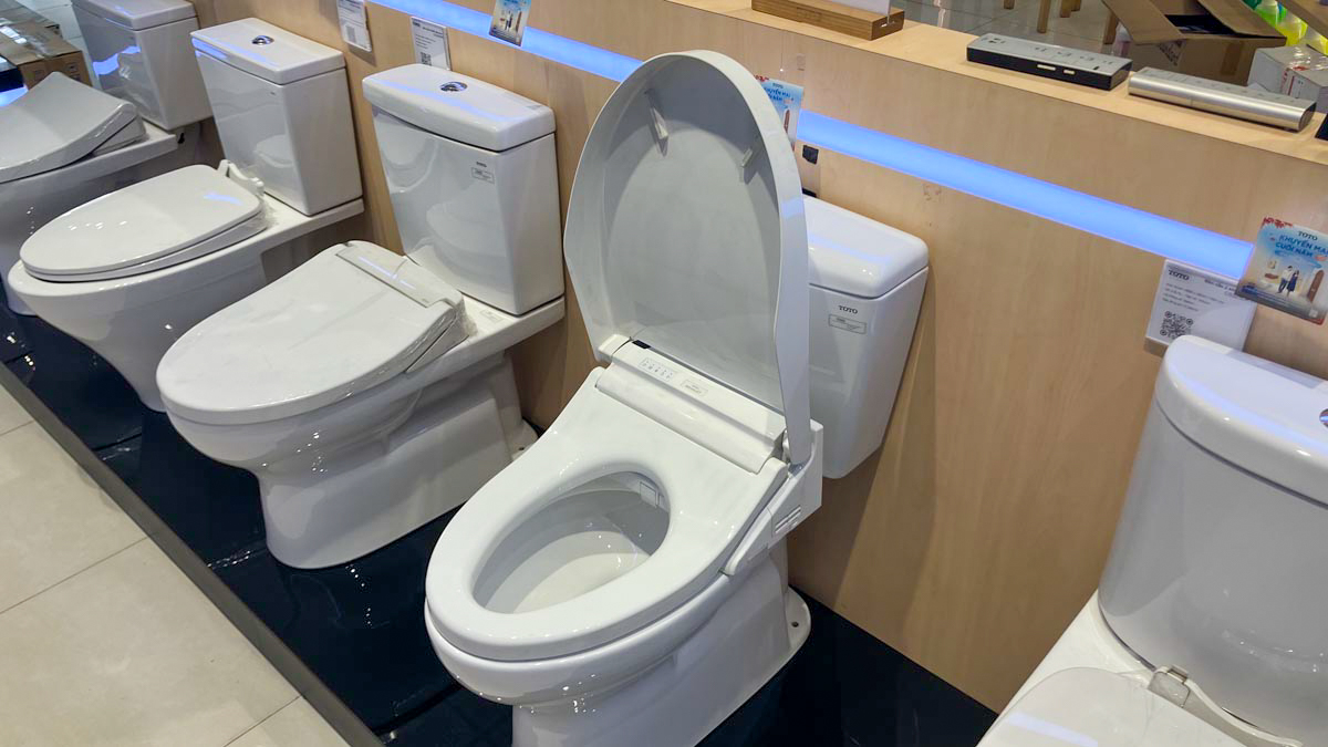 Nắp bồn cầu thông minh Washlet C5 TOTO TCF24410AAA (W14)