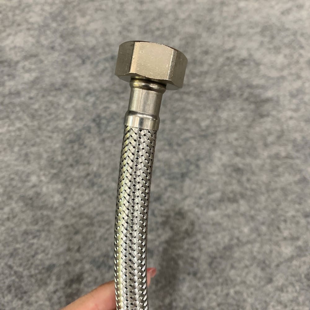 Dây cấp nước 50cm TOTO H260033-1