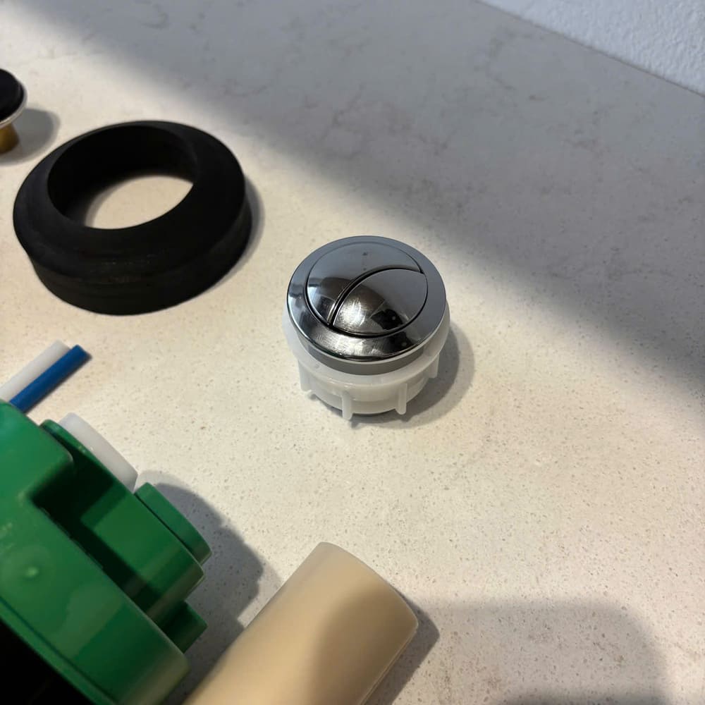 Bộ xả bồn cầu TOTO HTSV818S (CS818D, CS819DR, CS945DN)