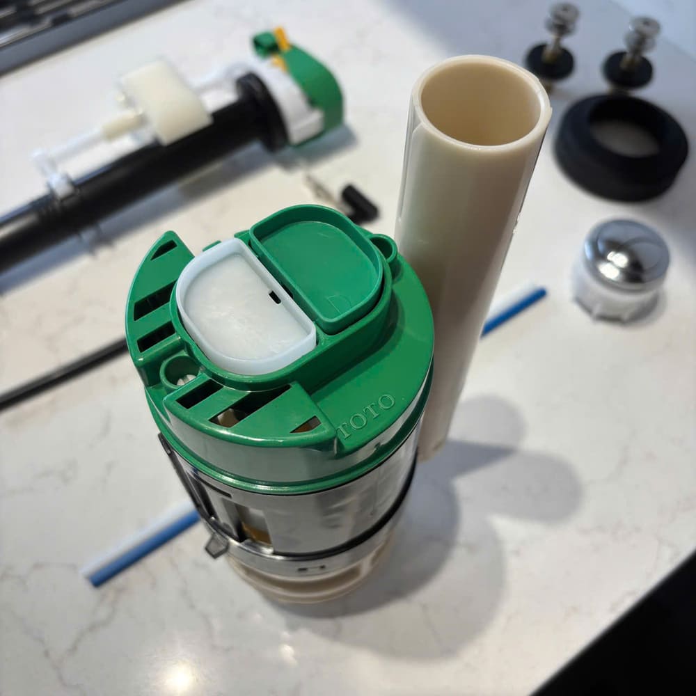 Bộ xả bồn cầu TOTO HTSV818S (CS818D, CS819DR, CS945DN)