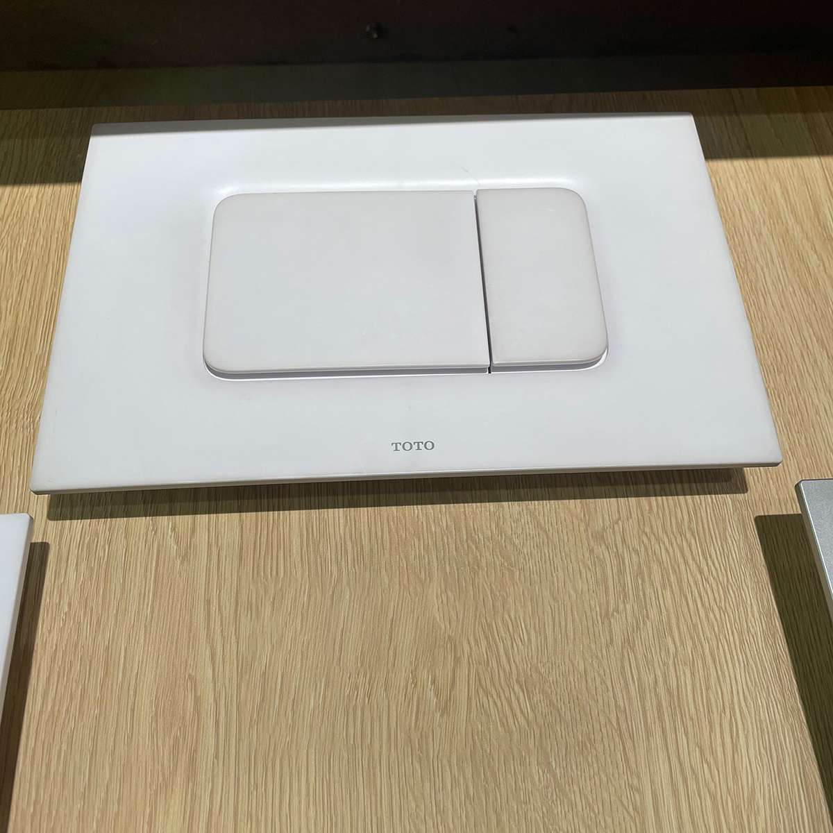 Nắp đậy nút xả TOTO MB170P