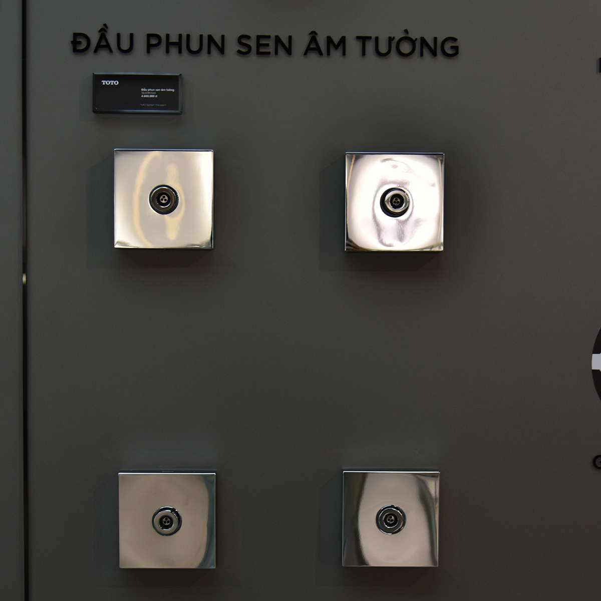 Đầu phun sen TOTO TBW08008A âm tường dòng G loại vuông 1 chế độ