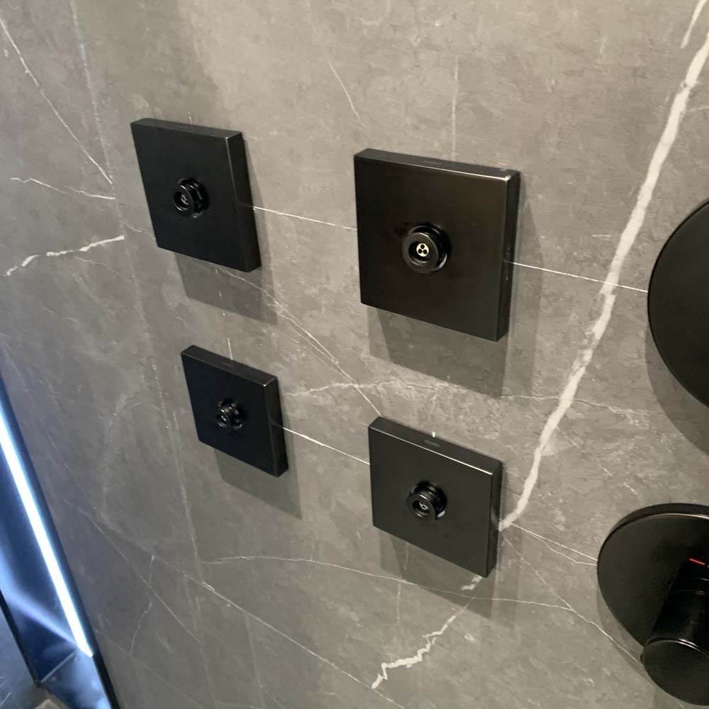 Đầu phun sen TOTO TBW08008A âm tường dòng G loại vuông 1 chế độ