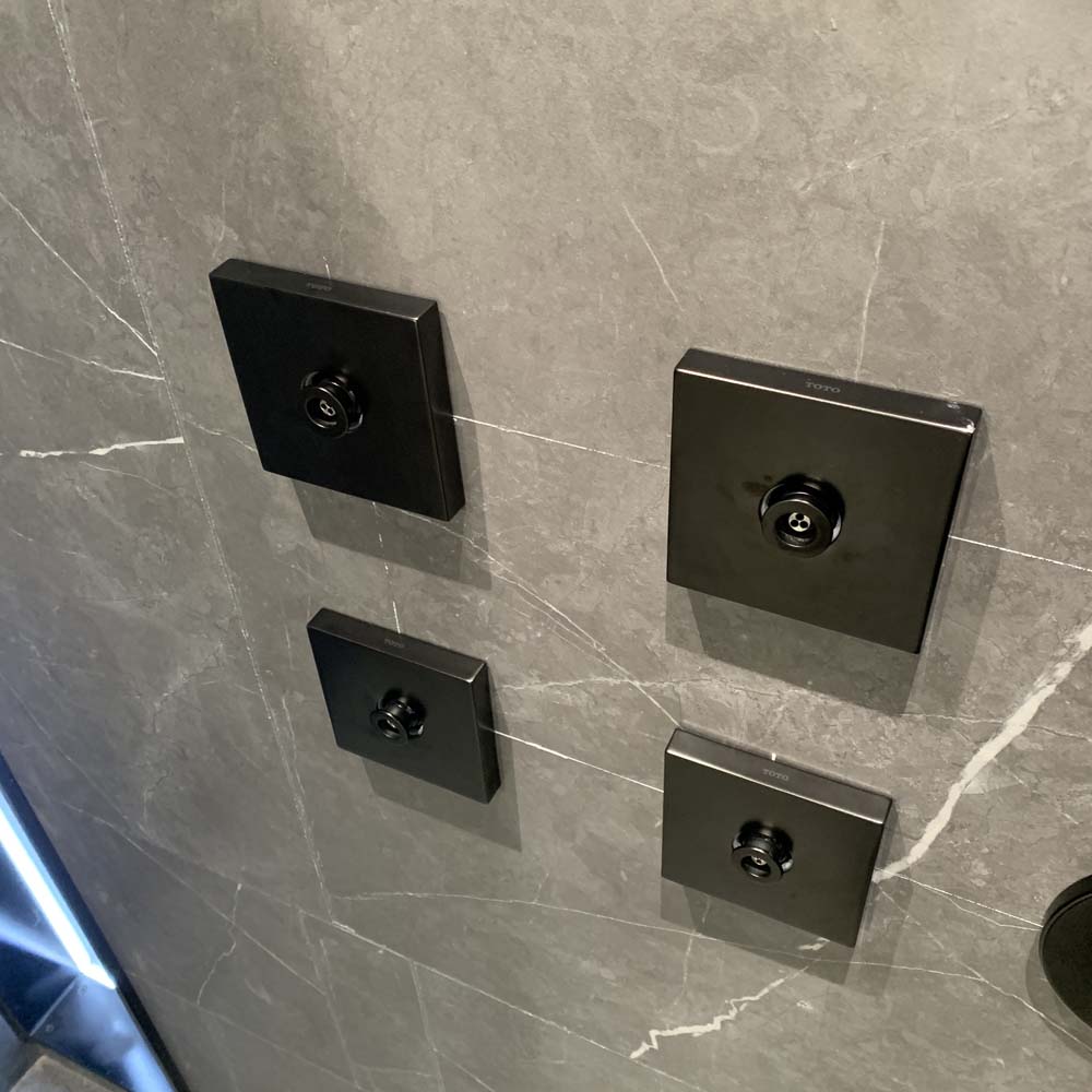 Đầu phun sen TOTO TBW08008A âm tường dòng G loại vuông 1 chế độ