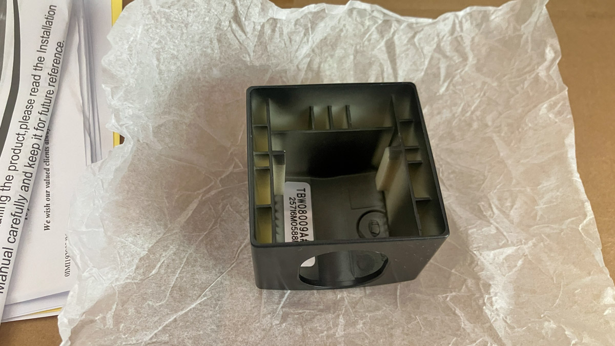 Cút nối tường TOTO TBW08009A dòng G dáng vuông